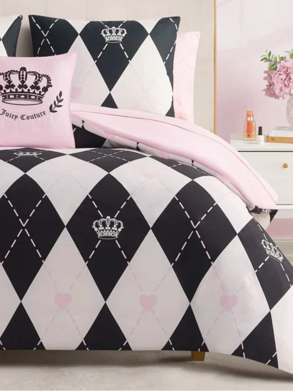 Juicy Couture Pink and Black Crown Reversable Comforter Set BRAND NEW